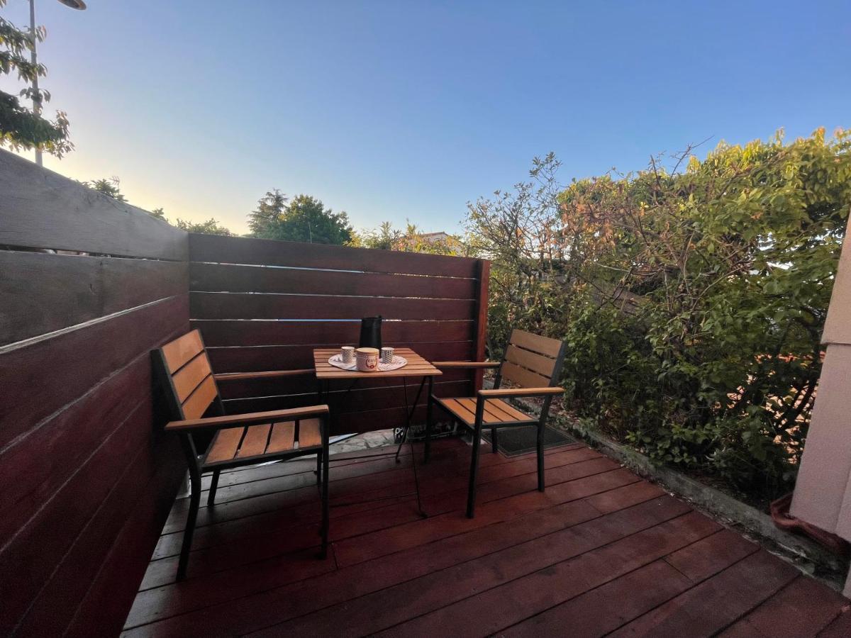 Studio Sur Castelginest Bagian luar foto